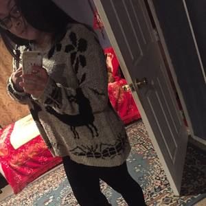 Meet your Posher, Nena